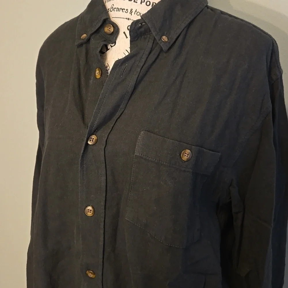 Green Button down - Picture 5 of 5
